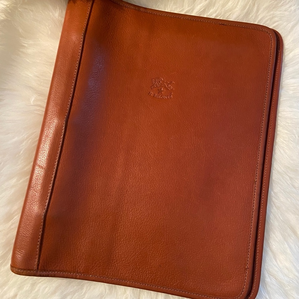 RARE Il Bisonte Italian Leather Large Three Ring Binder/Script Holder!!